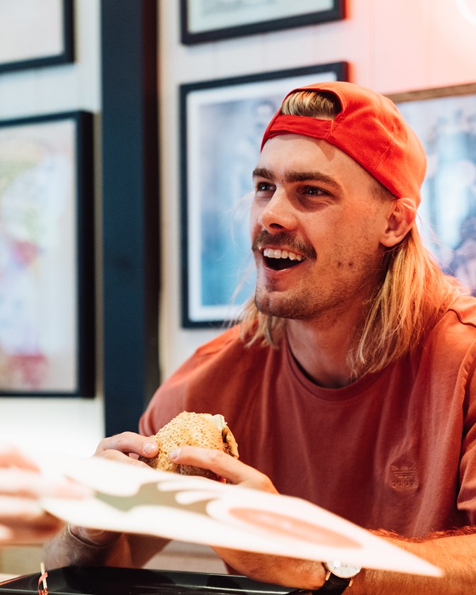 Papenhuyzen fuelling up with Grill'd at Melbourne Airport before his flight to Philadelphia. 