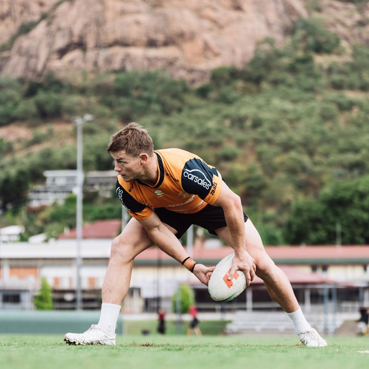 In pictures: Round 14v Captain's run